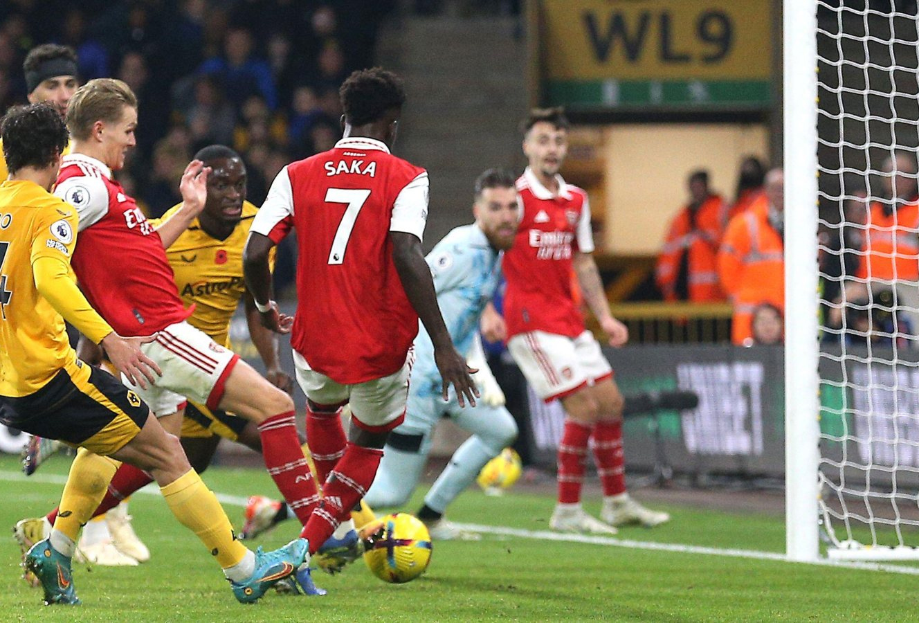 Vòng 16 Ngoại hạng Anh: Liverpool và Arsenal thắng dễ, Chelsea trắng tay